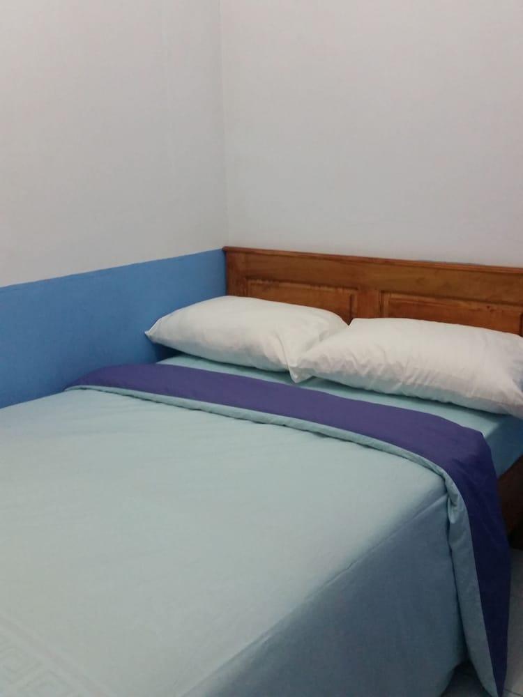 Larantuka Beach Apartments