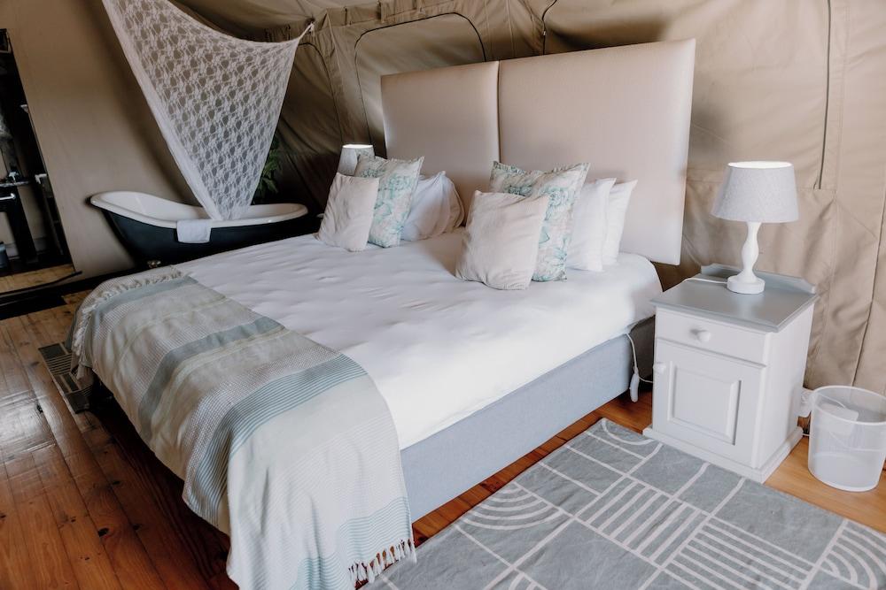 Chandelier Game Lodge