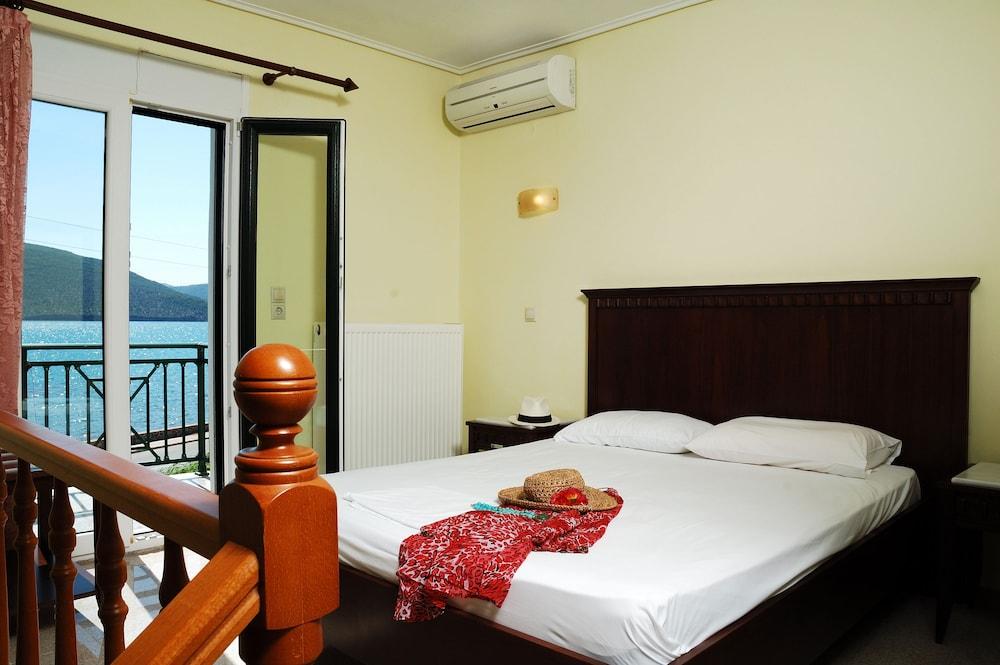 Ariadnes Holiday Accommodation II