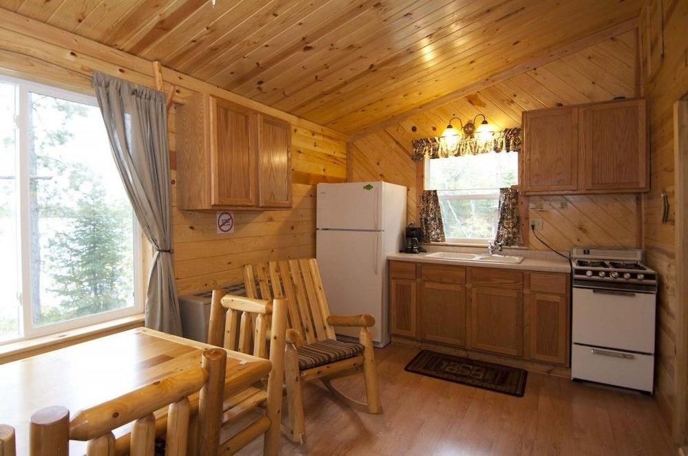 Moose Track Adventures Resort