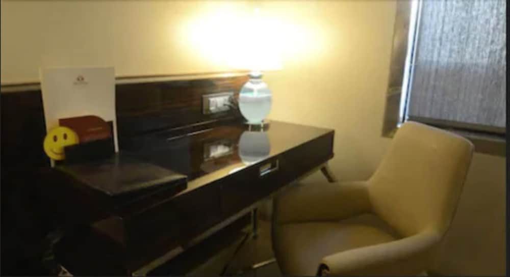 Hotel Sai Palace Grand Malad