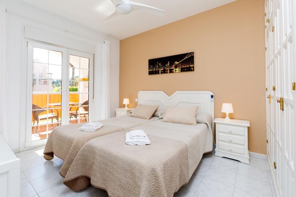 Apartamentos Turísticos Almoraide