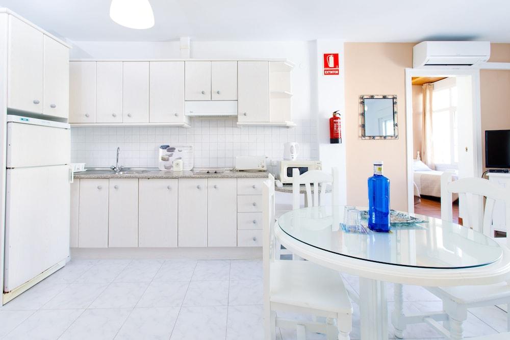 Apartamentos Turísticos Almoraide