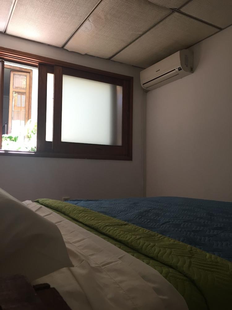 Buenas Vibras Hostel