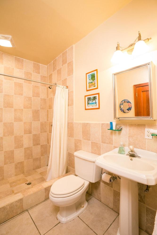 West EndSunset Villas 10B