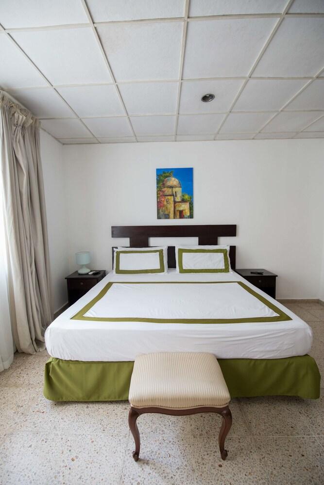 Suites & Apartments San Benito Zona Rosa