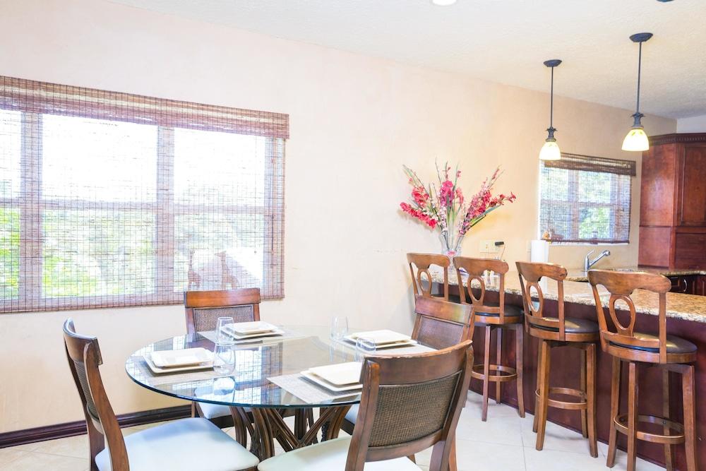 Villa Del Playa Penthouse 6