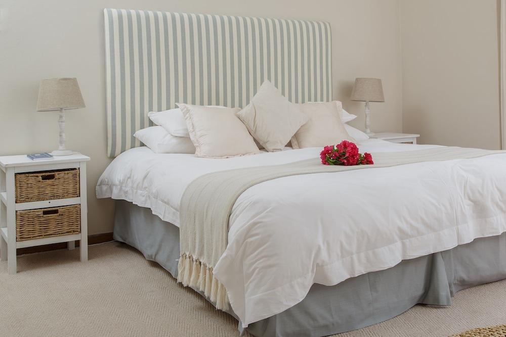 Whales Way Ocean Retreat