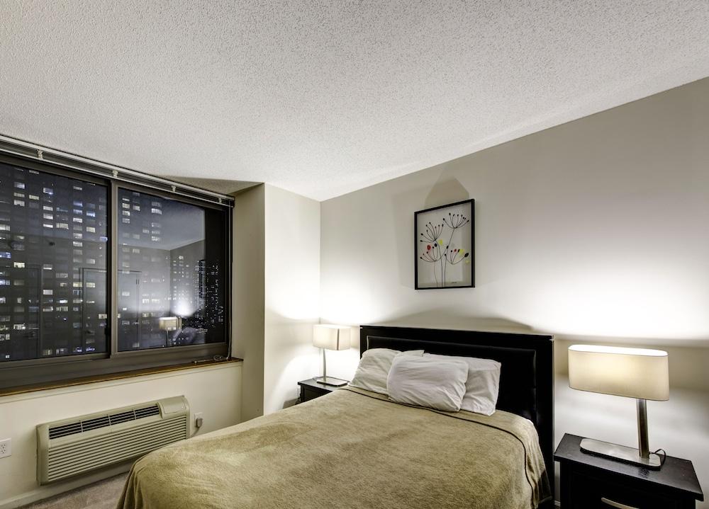 Pelicanstay at Newport