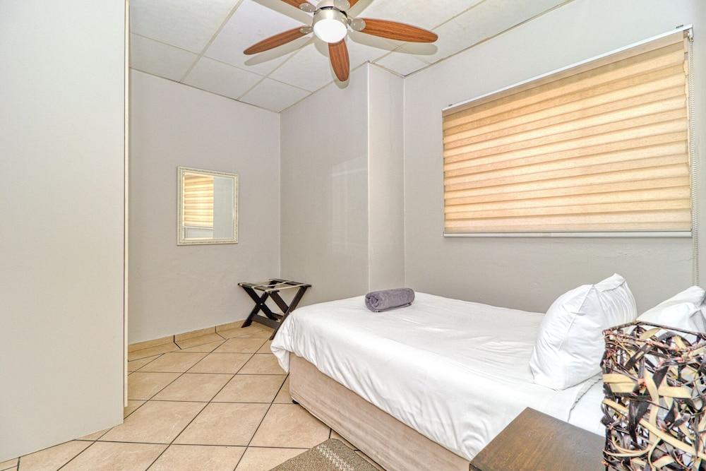 BM Gardens Apartment Hotel