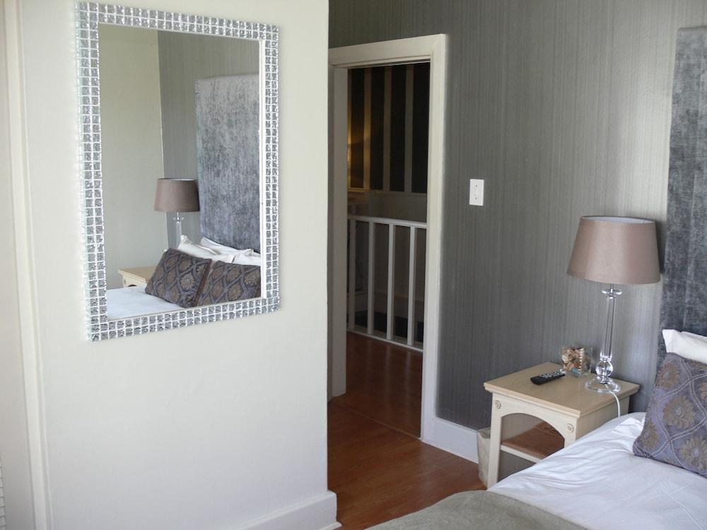 Leeuwenzee Guest House