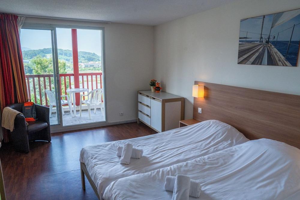 VVF Urrugne Saint-Jean-de-Luz Côte Basque