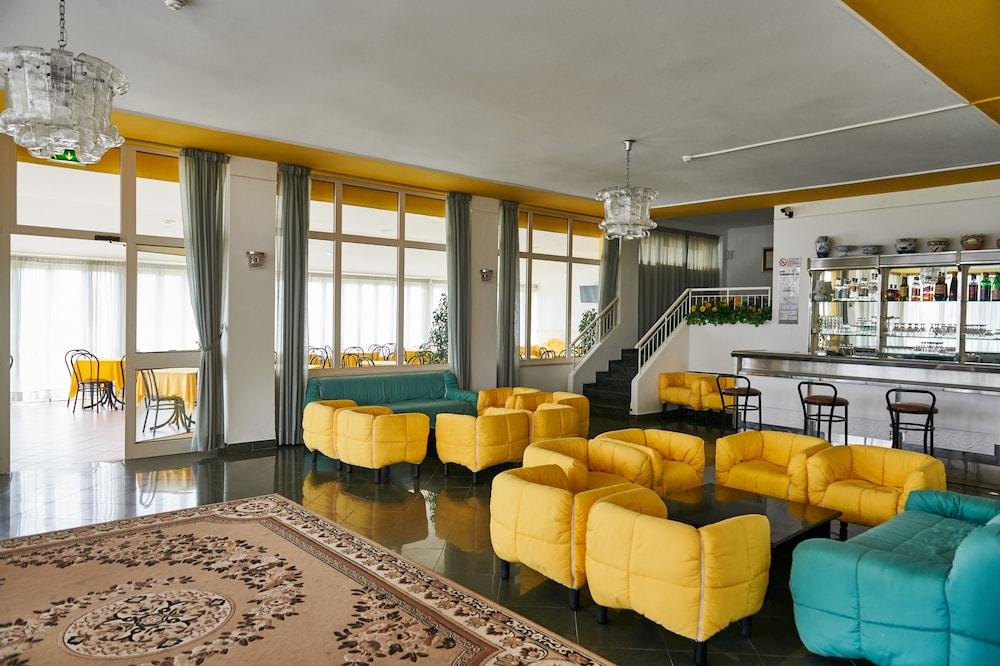 Hotel Caesar (Bed and Breakfast)