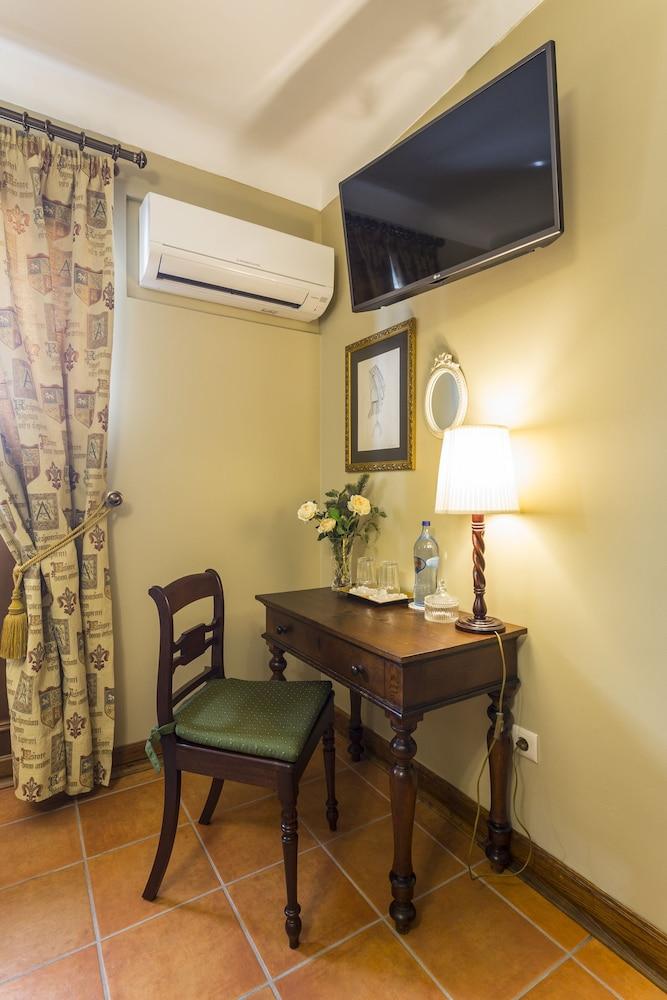 Charming Antas House