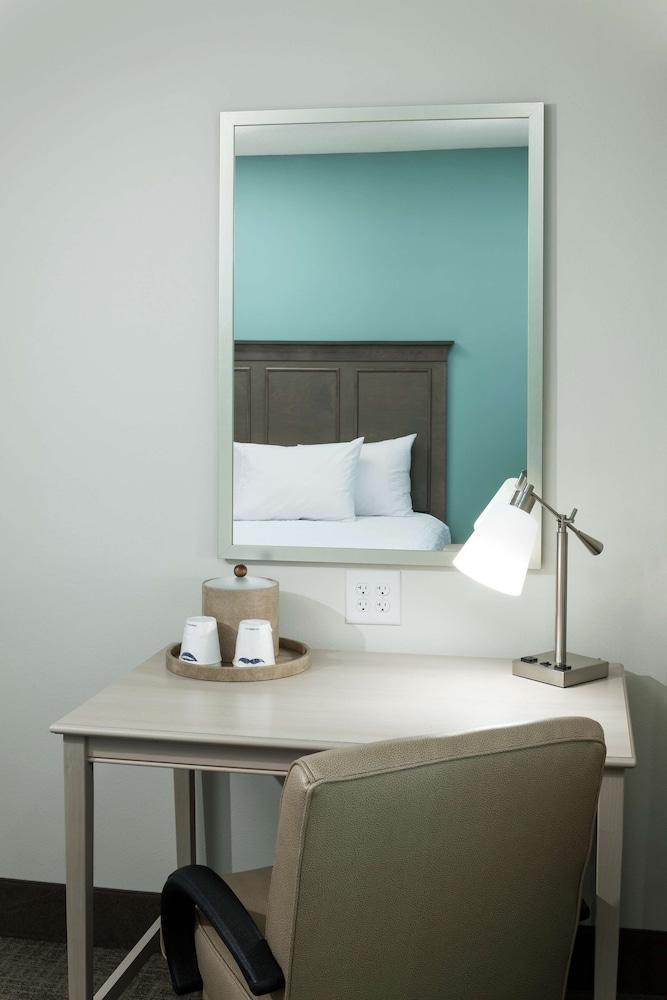 Hampton Inn & Suites Carolina Beach Oceanfront