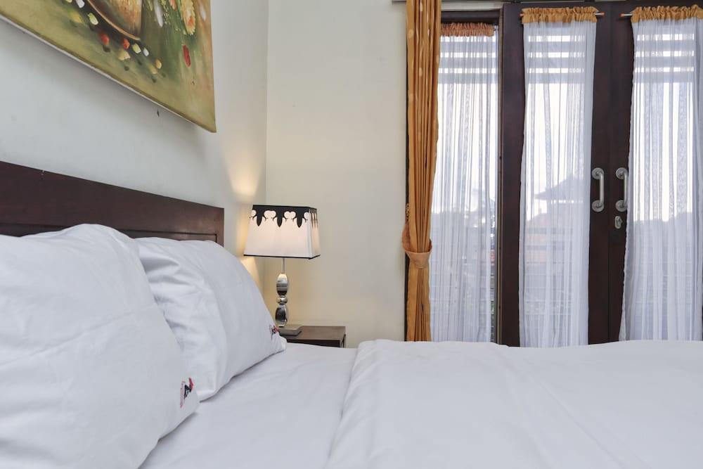 RedDoorz @ Benesari 2