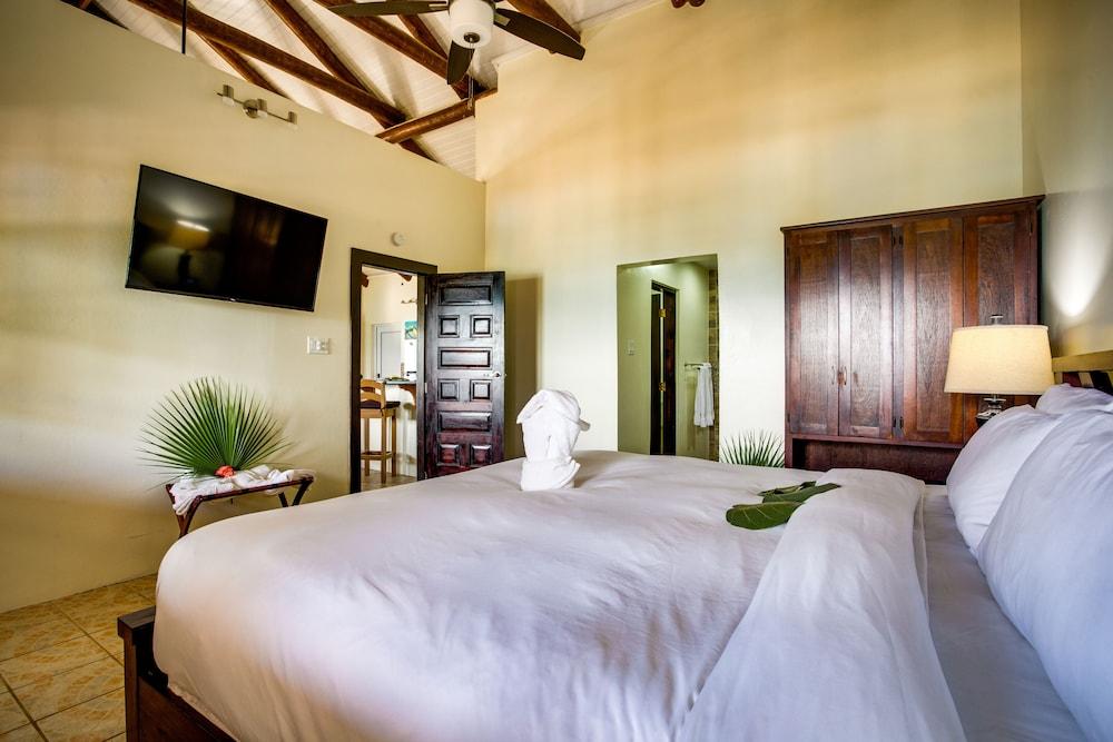 Mariposa Belize Beach Resort