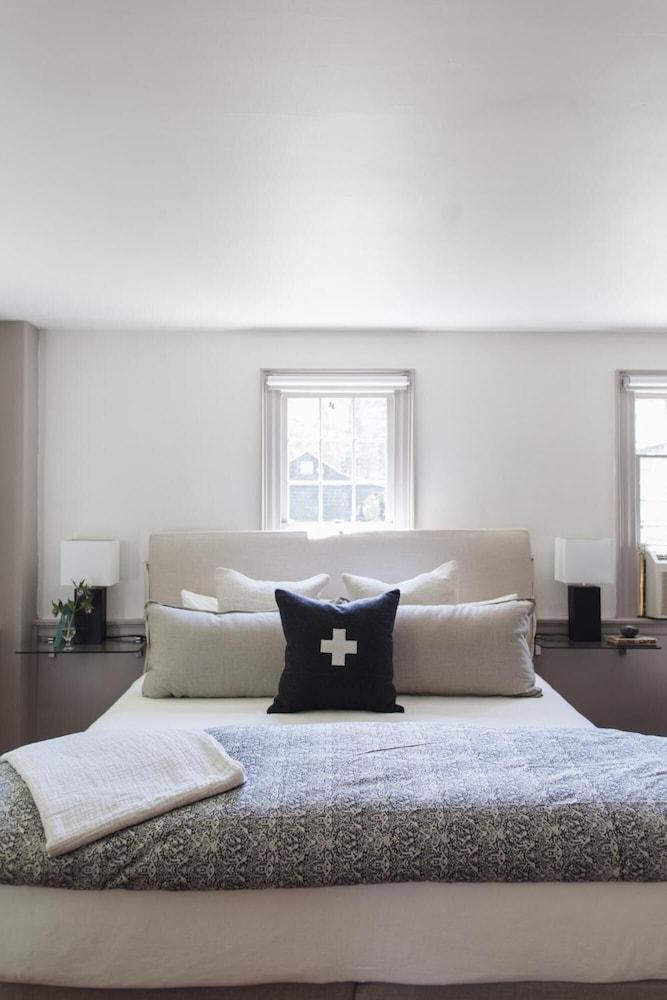 The Squire Tarbox Inn