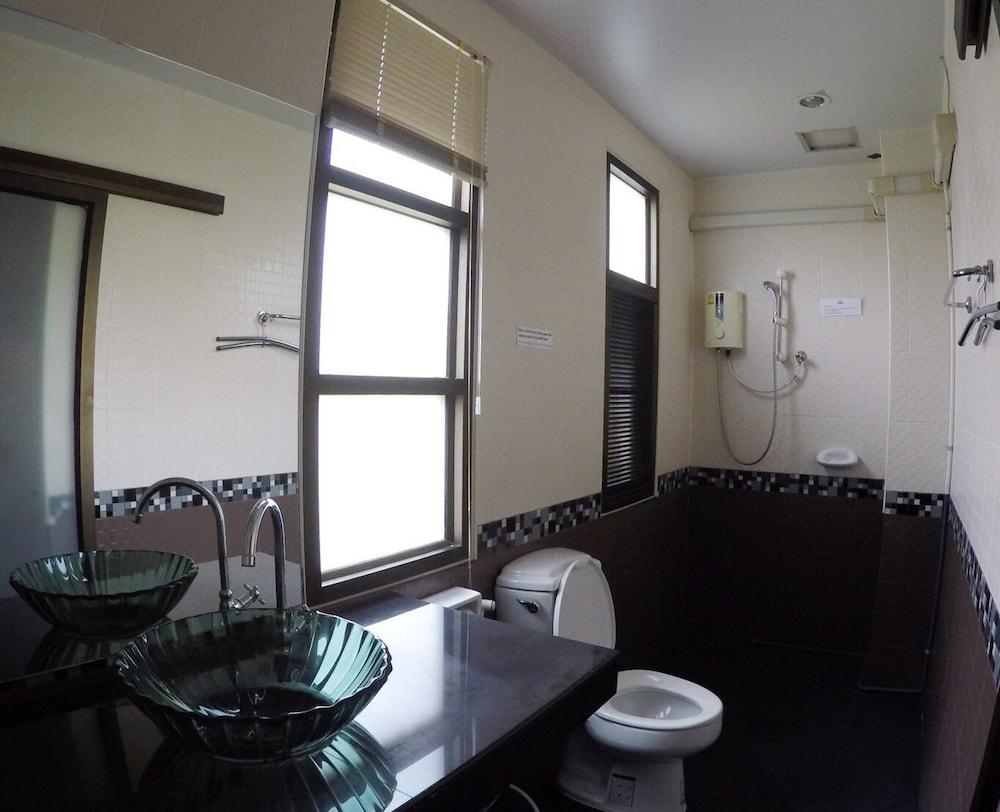 The Old Palace Resort