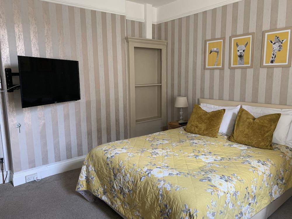 Clifton Villa Guest House