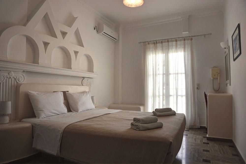 Black Sand Apartments