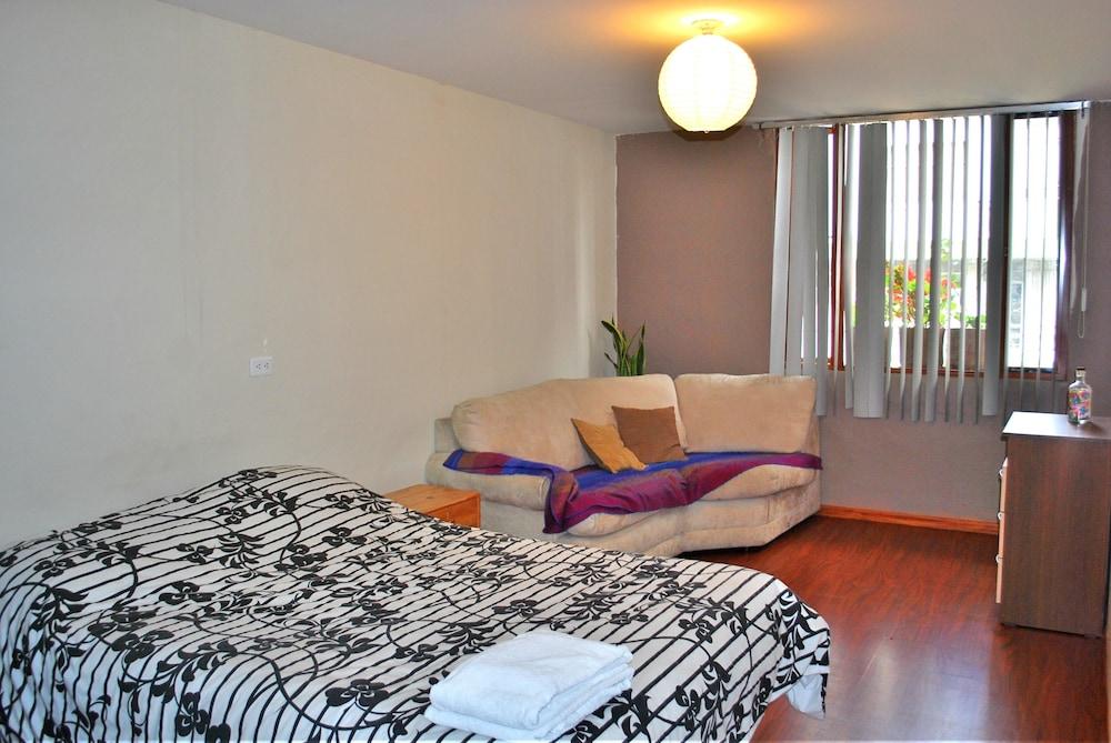 Minka Backpackers Hostel