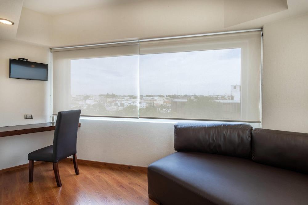 Comfort Inn Puebla Centro Histórico