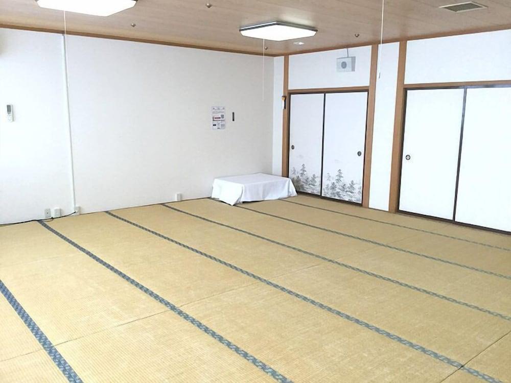 Kyodo Omachi Building Omachi-So