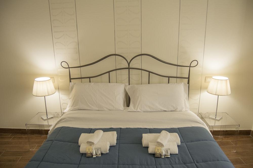 N12 Design Accomodation Alpha