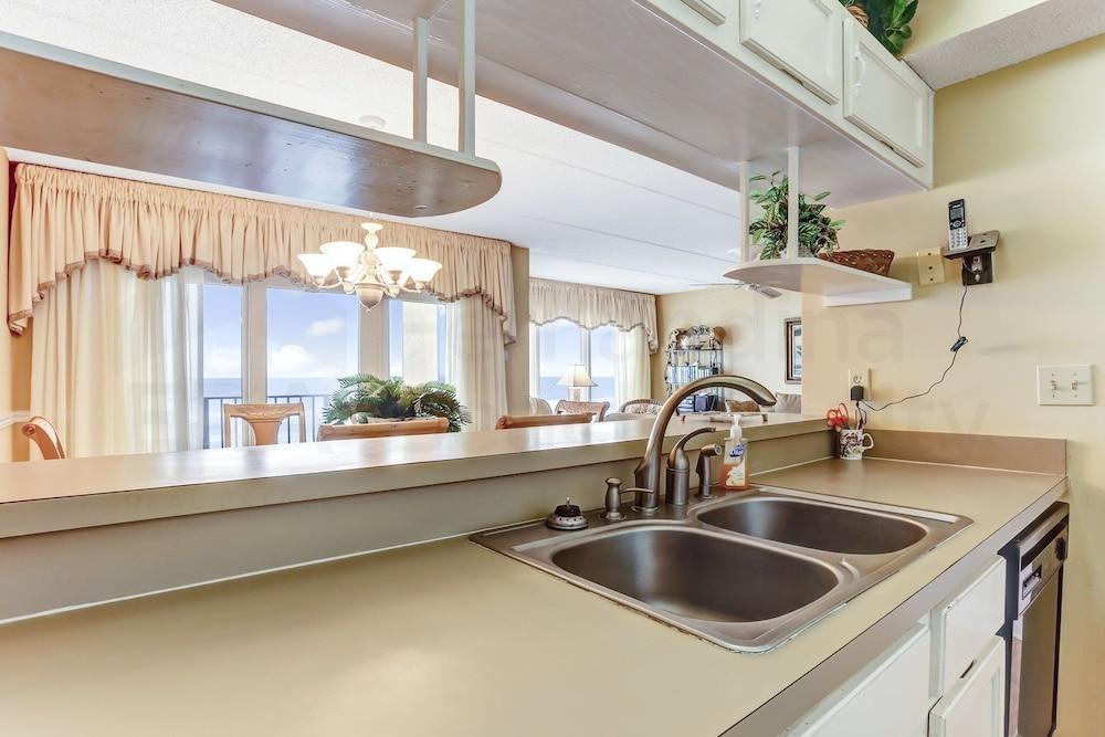 Spacious Condo Just Steps from the Atlantic by RedAwning