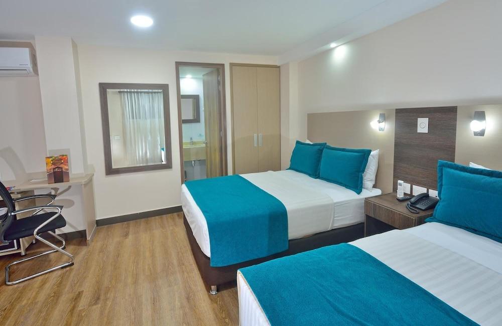 Hotel Cabecera Country