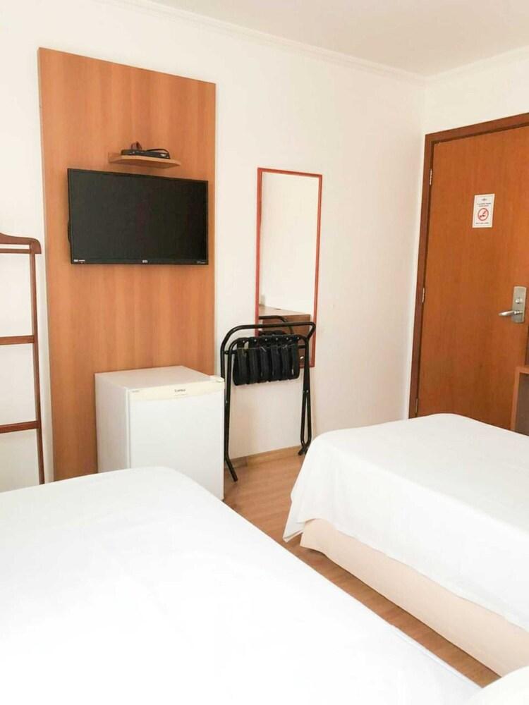 Summit Millian Hotel