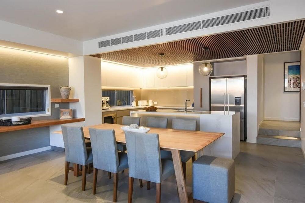 Koko's Beach House 3