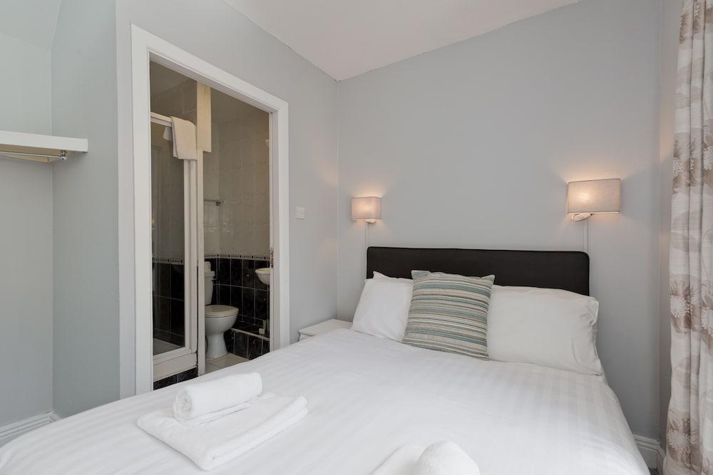 Birch at Temple Lane South