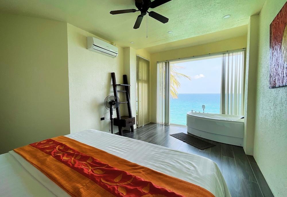 Sunset at Aninuan Beach Resort