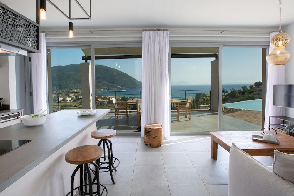 Anemos Luxury Villas