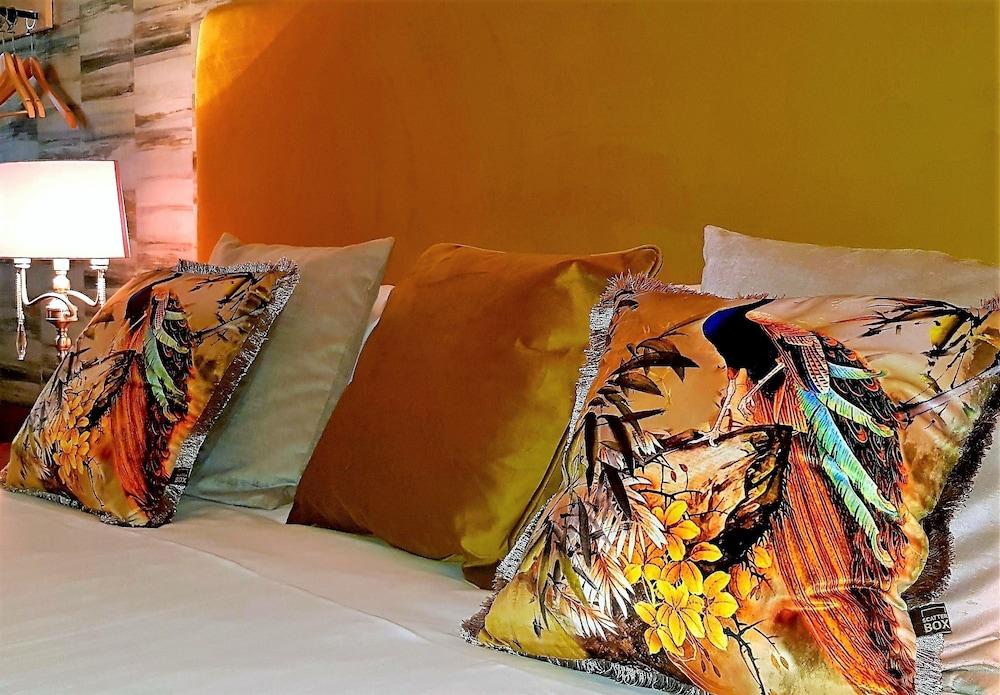 Nesbitt Arms Boutique Hotel