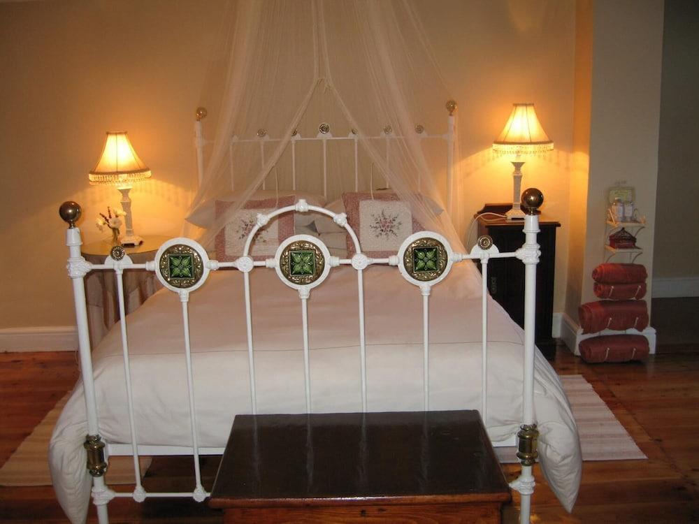 Happy Lands Self Catering B&B