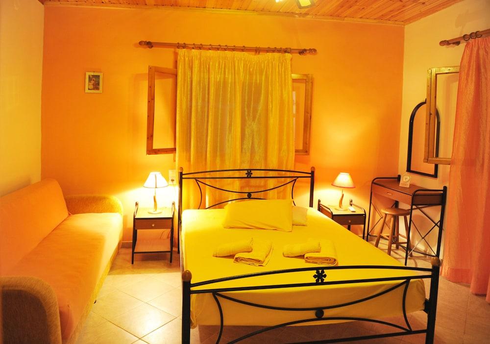 Villa Dimitris Apartments & Bungalows