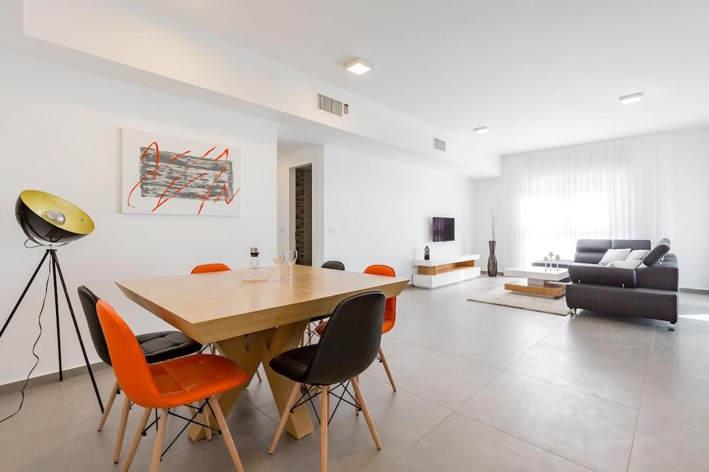 Nat 600 Beach-Luxury Appartment