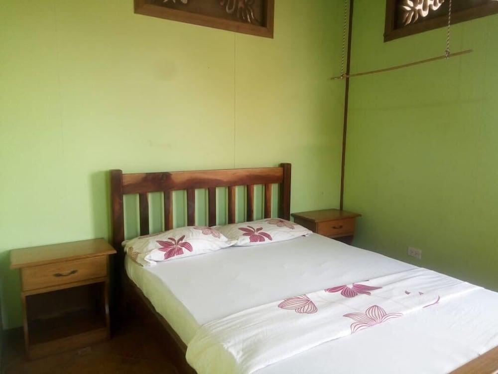 Spanish by the Sea - Bocas - Hostel
