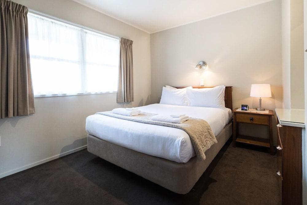 Colonial Court Motor Inn