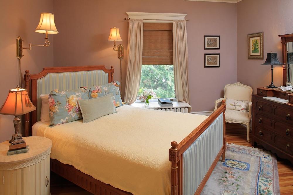 The Lion and the Rose B&B