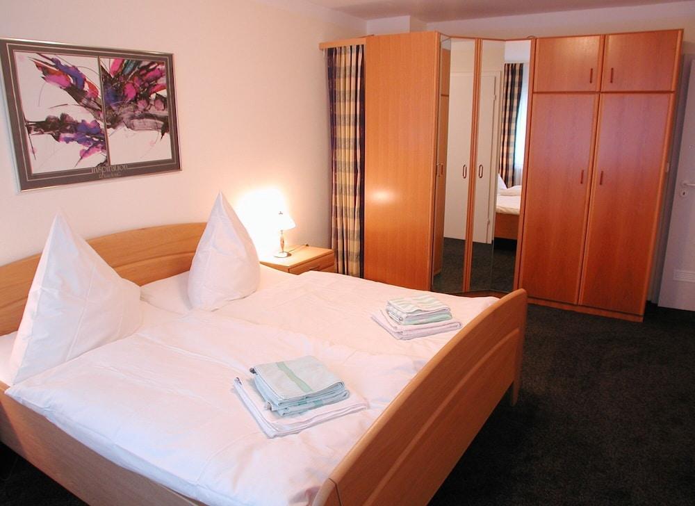 Ferienwohnungen Haus zur Linde