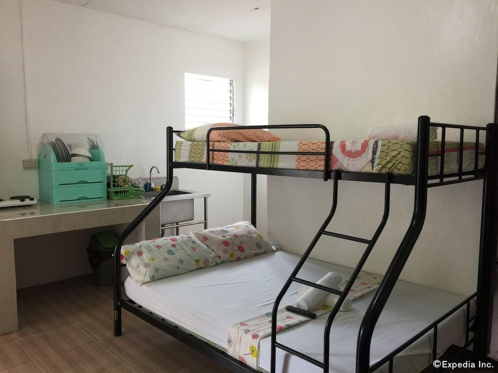 Gaea's Apartments - Hostel