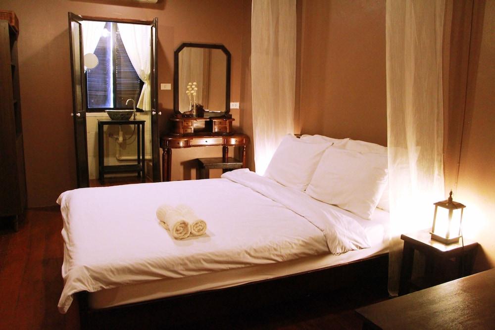 Niras Bankoc Cultural Hostel