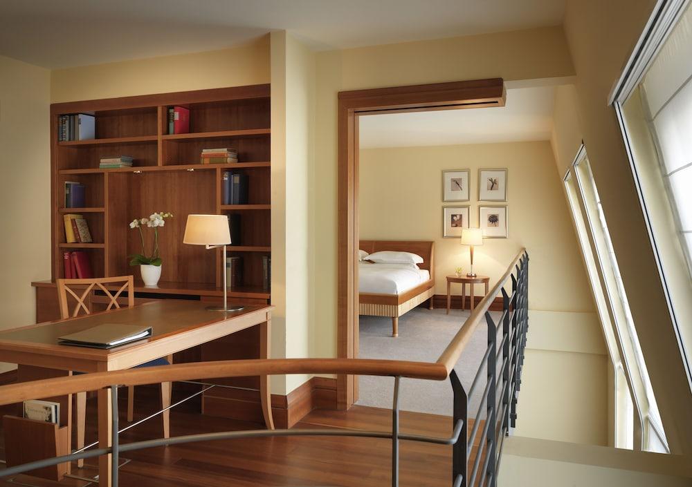 Apartment Residences at Park Hyatt