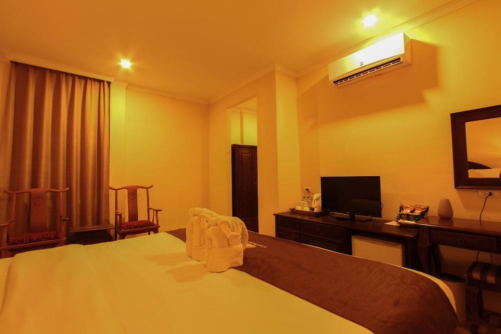 Le Luxe Boutique Hotel