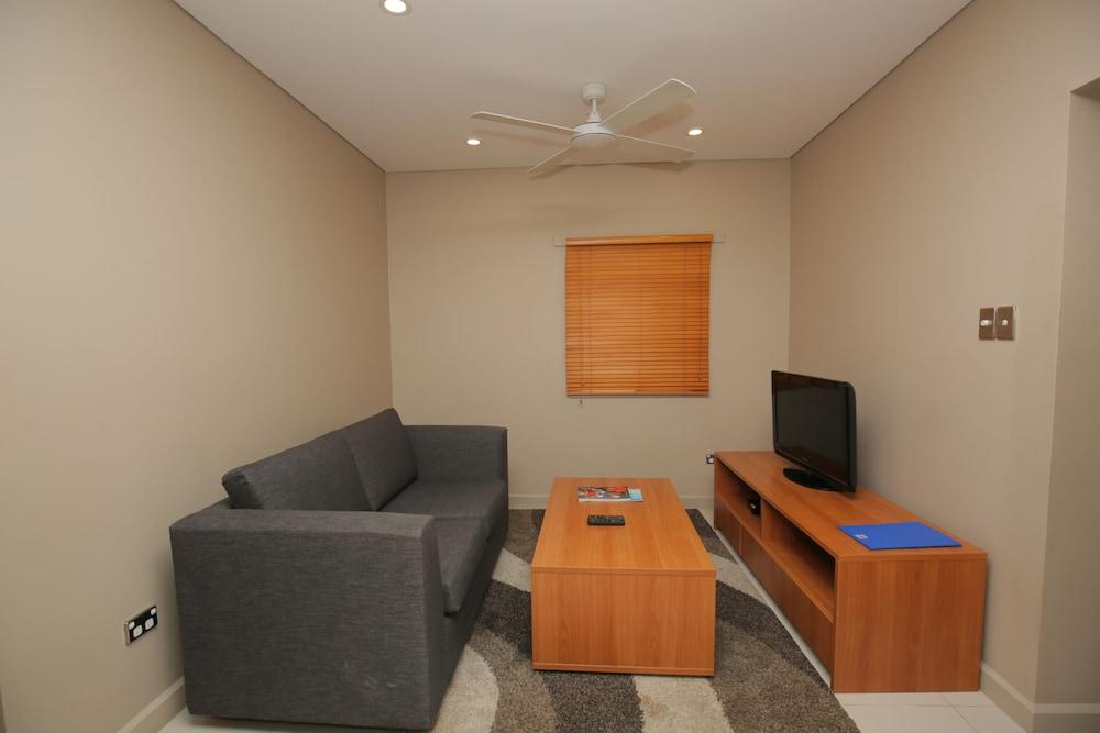 Ela Beach Hotel & Apartments