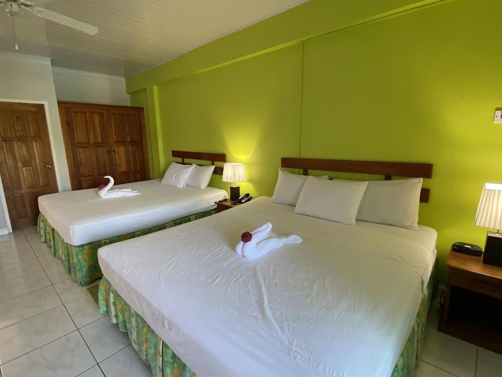 Rovanel's Resort and Conference Centre